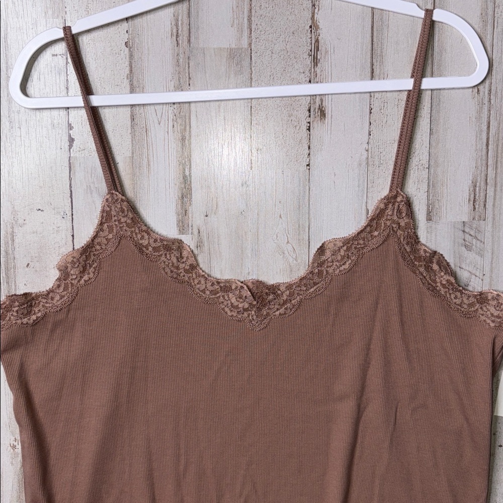 Old Navy Brown Lace Camisole - Picture 4 of 13